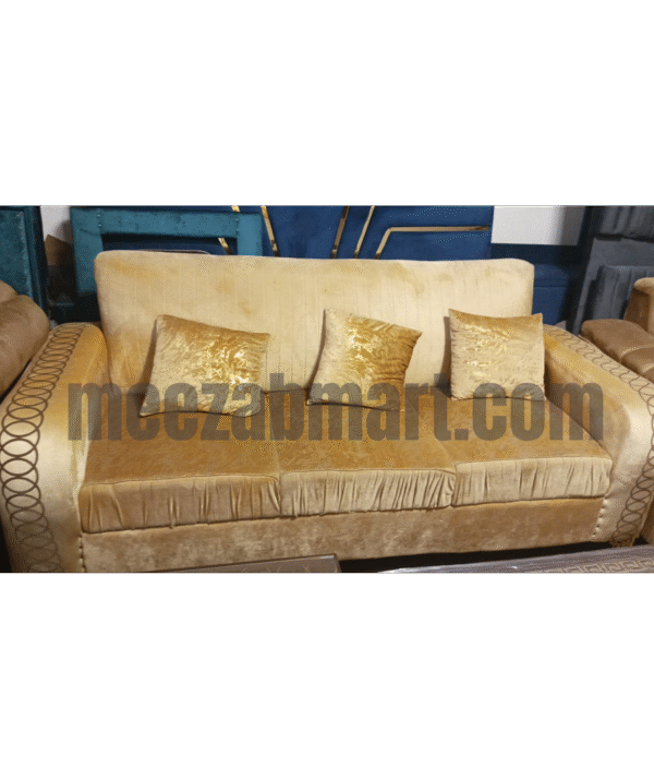 Royal Velvet Armchair – Gold Elegance